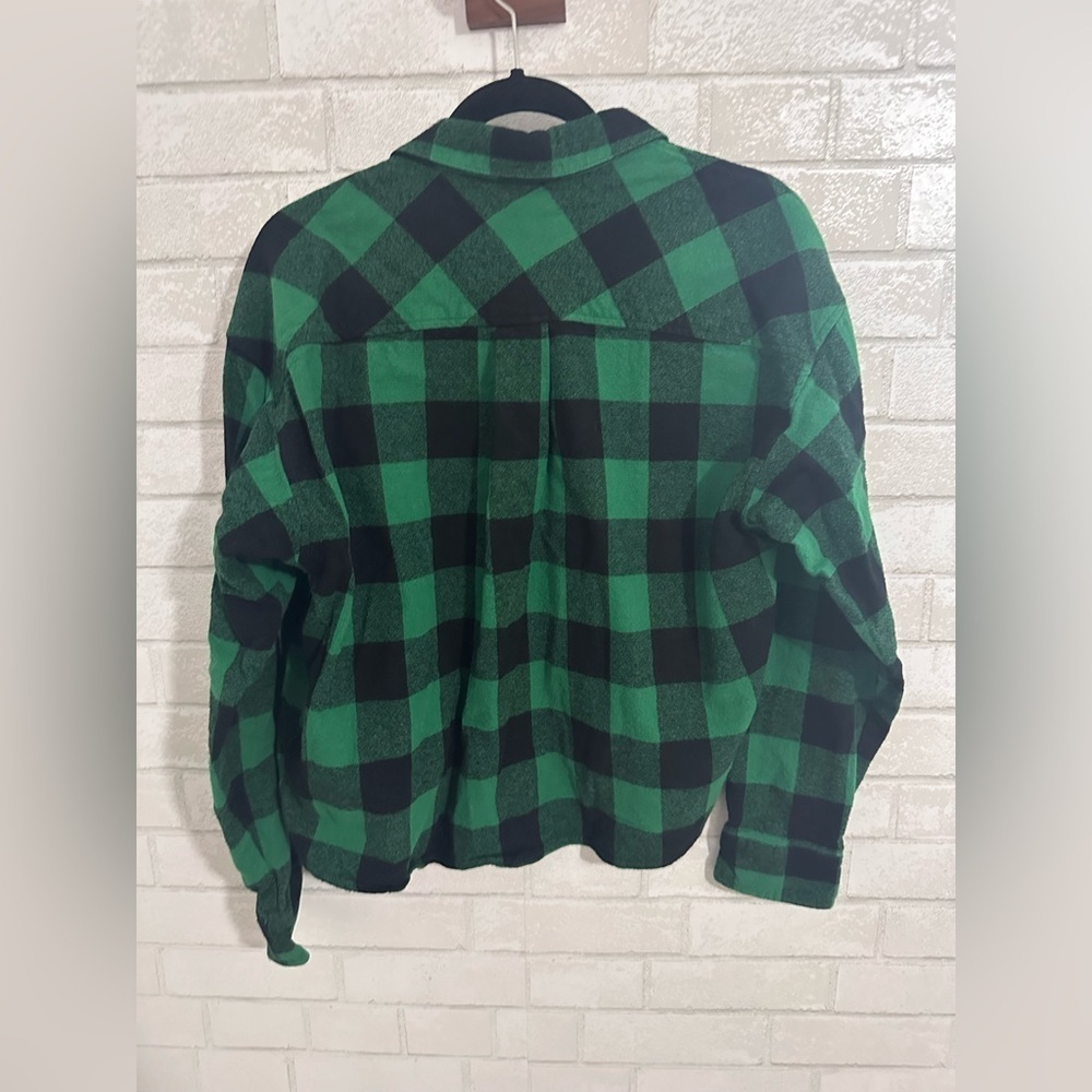 Wild Fable Green and Black checker Cropped Flannel Size XL #1965 - Picture 2 of 4